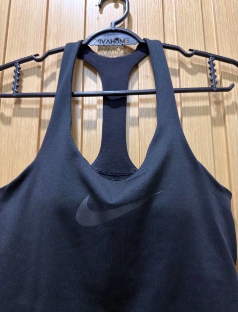 Nike Padded tank top (Category: Activewear) located in Baliuag. Submitted by kabuddy (Listing ID 1469171981, Image 2). Description: Halos new pa Padded.