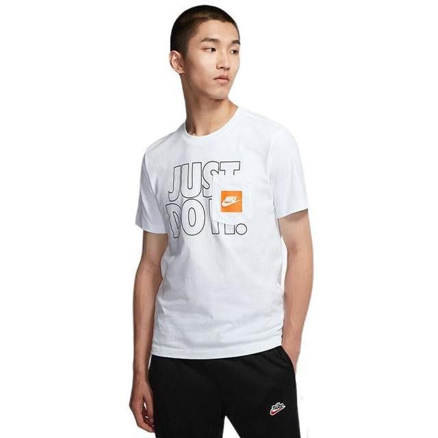 Nike Pocket tee (Category: Tshirts & Polo Shirts ) located in Bocaue. Submitted by adrianberi35876 (Listing ID 1469247086, Image 1). Description: Nike Width:21 Length:27.8 Condition:9/10 Color Rate:9/10 Issue:🚫 📩📩📩.
