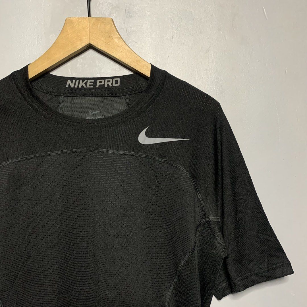 Nike Pro Hypercool Compression Shirt Black XL (Category: Activewear) located in Manila. Submitted by emplysthrift. (Listing ID 1469221352, Image 2). Description: Nike Pro Hypercool Compression T-shirt XL Width "18 Length "28 Excellent Condition Colorrate: 9.8/10 Flaws: nagkaron ng hairline print siguro sa matindi kong pag lalaba sayang perfect sana sa mga maselan Unli vouch/vc for safe transactions 📲 Location: Laspinas City, Metro Manila, Brngy 