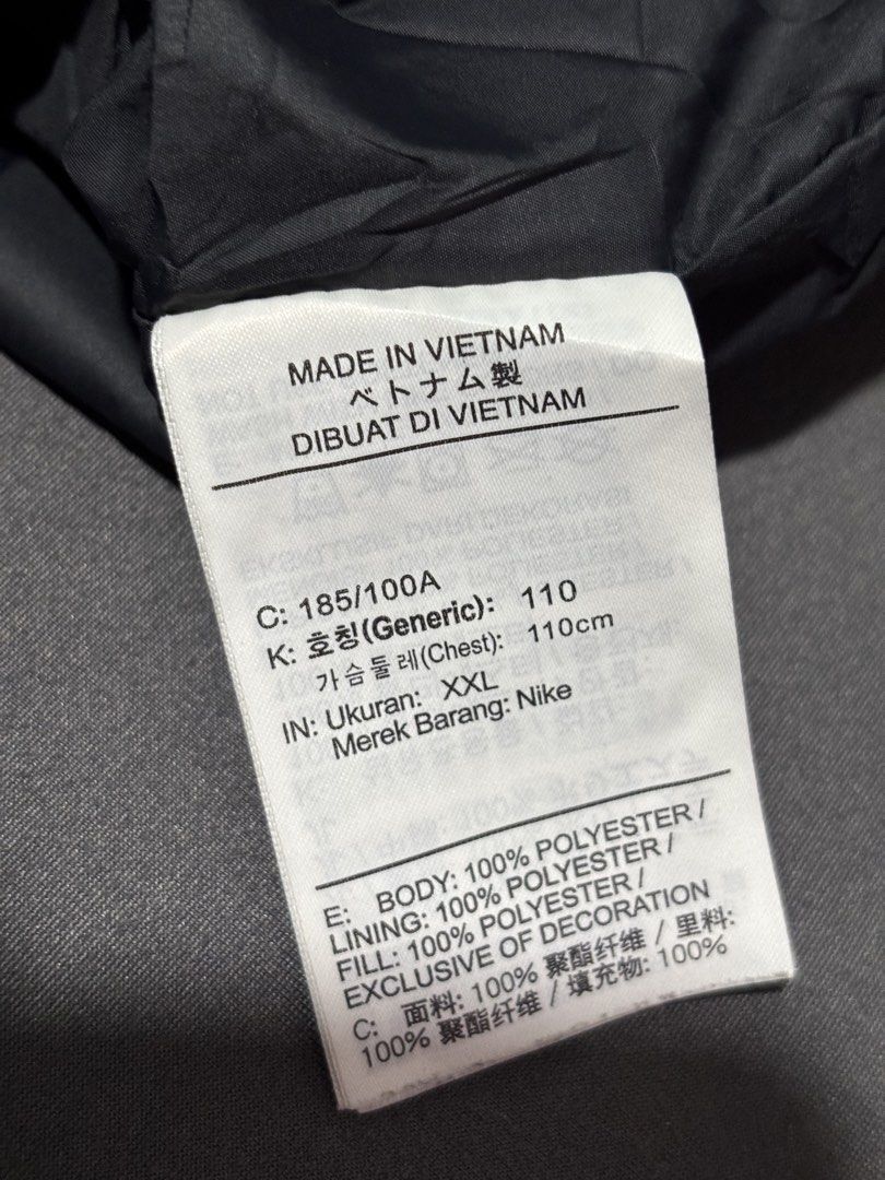 Nike puffer jacket (Category: Coats, Jackets and Outerwear) located in Davao. Submitted by hippiehappy420 (Listing ID 1469209352, Image 3). Description: Nike puffer jacket Xxl Very good condition Washed and sanitized ship nationwide Negotiable price Visit my listings for more affordable clothings! Shirt Pants Shorts Caps Bags Jogger Blouse Jeans Hoodies Accessories Etc..