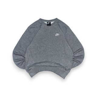 (Category: ) located in . Submitted by ejay.thrift.clothes (Listing ID 1469372121, Image 1). Description: .