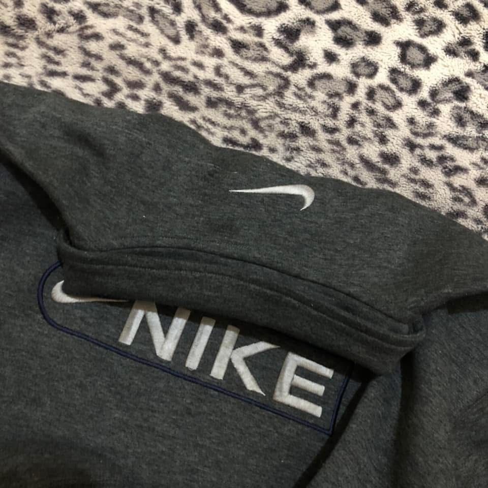 Nike Qzip embroidered logo (Category: Activewear) located in Las Pinas. Submitted by ice87201 (Listing ID 1469232188, Image 2). Description: NIKE QZIP (EMBROIDERED DESIGN) Dimes: 23.5x26 (boxy fit) Color rate: 9.5/10.