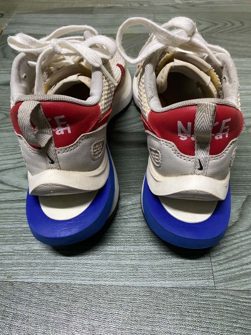 Nike Sacai (Category: Sneakers) located in Pasig City. Submitted by jstnisidor81288 (Listing ID 1469276693, Image 3). Description: size 41 euro Minimal sign of usage with extra lace.