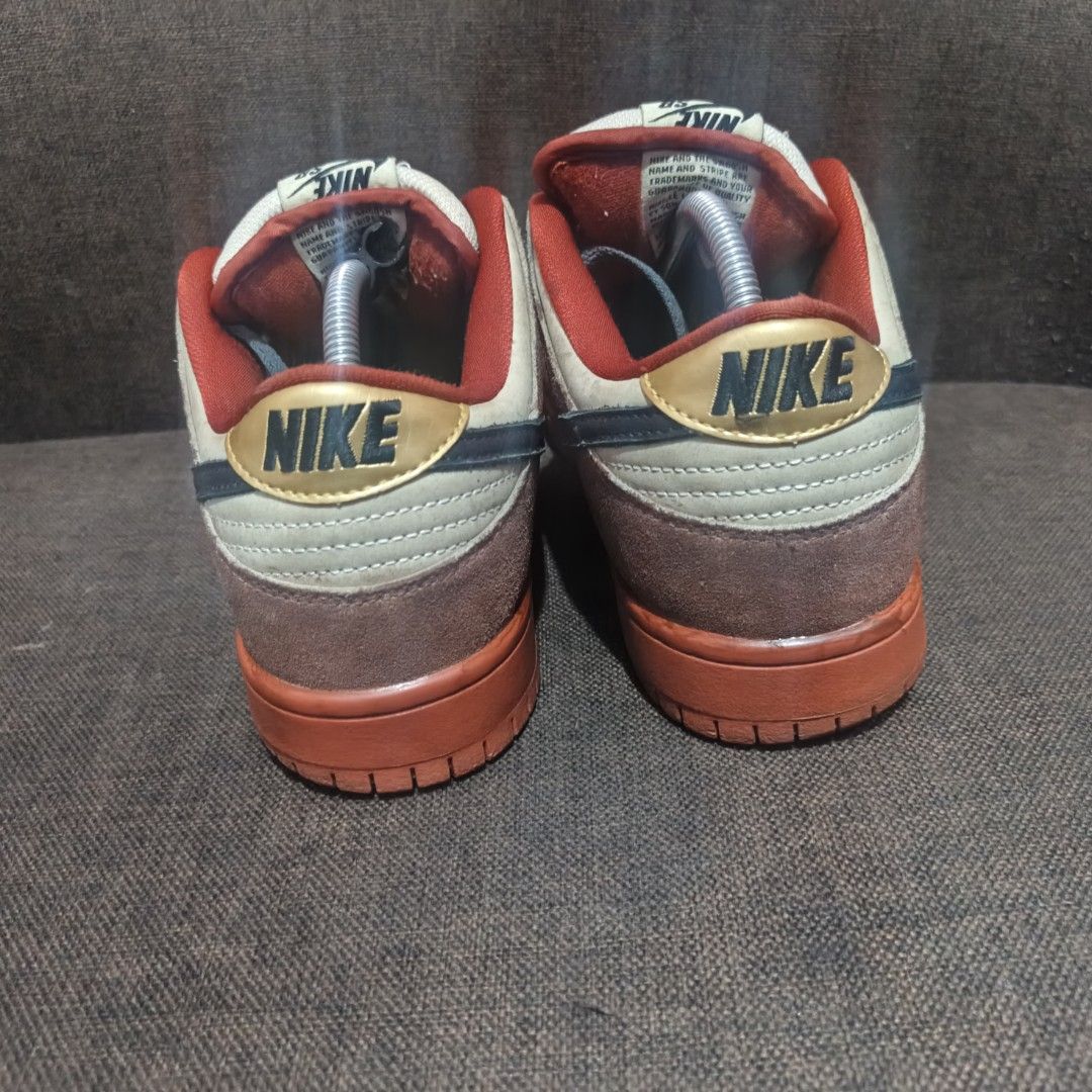 Nike SB Dunk Low Pro Hennessy (Category: Sneakers) located in San Pedro. Submitted by reynardkurtnavela (Listing ID 1469313153, Image 3). Description: honest Issue: sign of usage not og sole pad with small sock liner good for everyday use. bawal sa maselan P349 only. add shippinh fee sa malayo.