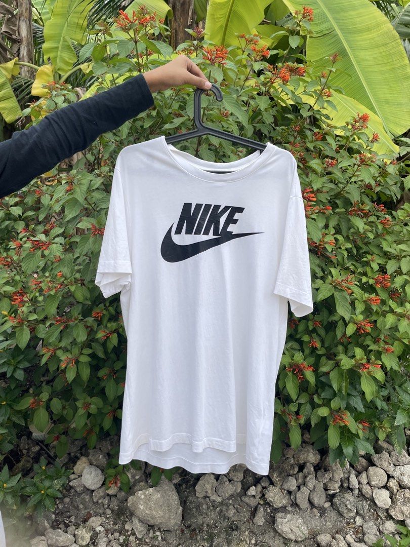 Nike Spell out Shirt (Category: Tshirts & Polo Shirts ) located in Cebu City. Submitted by flyasm3 (Listing ID 1469265198, Image 1). Description: don’t be shy send offers 🙂‍↕️, message for details 🫡.