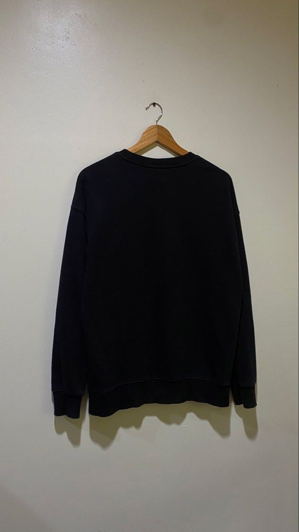 Nike stussy long sleeve (Category: Coats, Jackets and Outerwear) located in Nagcarlan. Submitted by nsh.c (Listing ID 1469186388, Image 2). Description: Excellent condition Cr:9.5/10 Dimes:28X21.5 No issue.