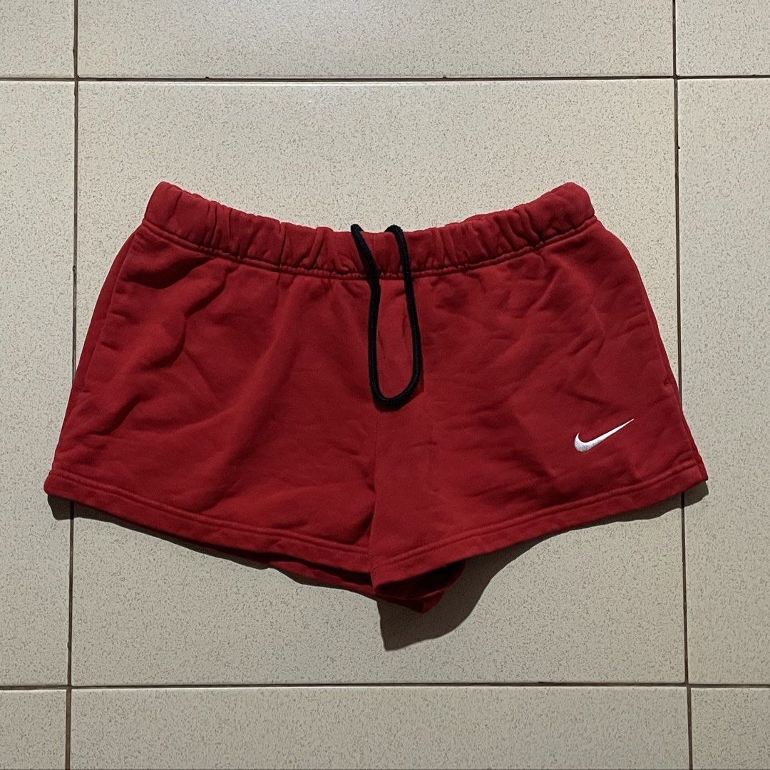 Nike Sweatshorts (Wmns) (Category: Shorts) located in Manila. Submitted by a_iee (Listing ID 1469373447, Image 1). Description: Waist: 24 to 36 (adjustable) Length: 11 inchs Issue: None Condition: Likenew Authentic ✨ MODE OF PAYMENT: Gcsh, Mrbnk, Gtym 📍Pasig City Dm for more info.