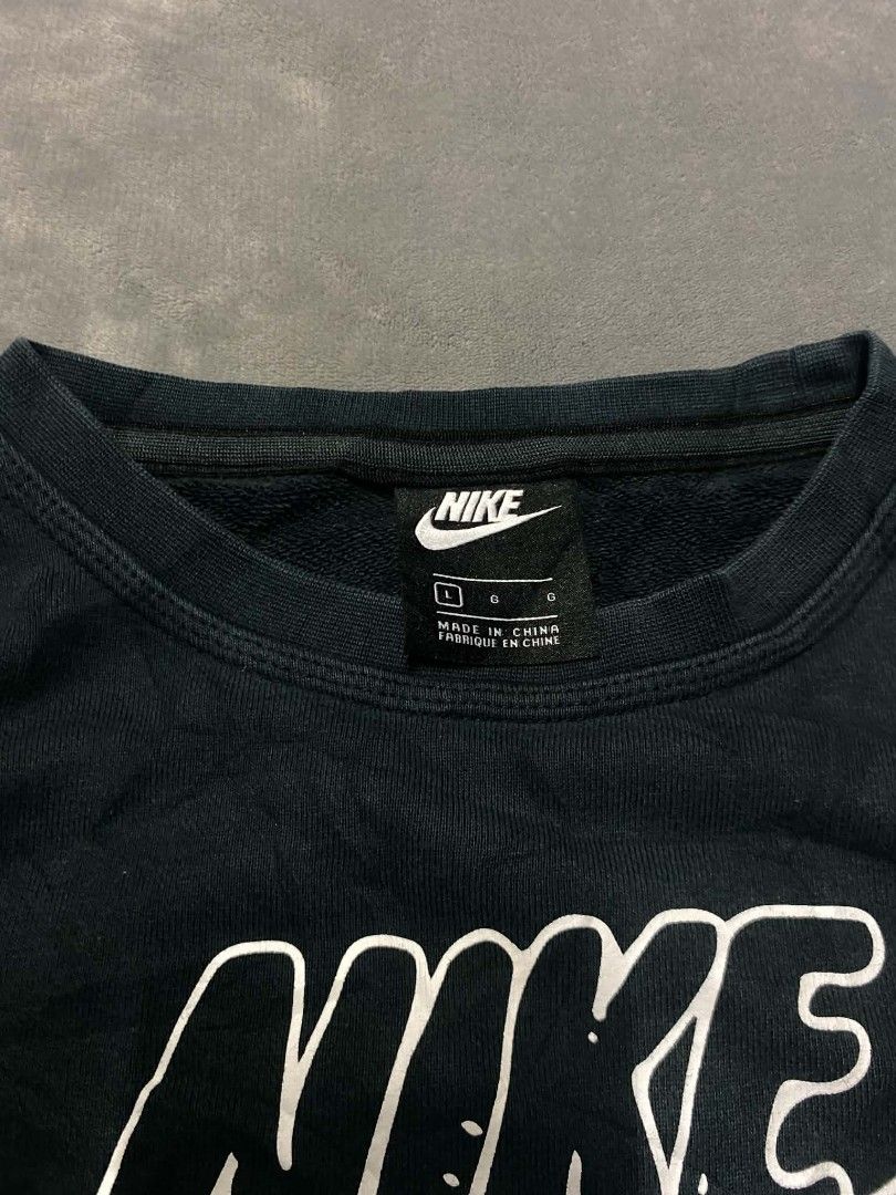Nike Swoosh Property (Category: Activewear) located in Manila. Submitted by kayzthawan (Listing ID 1469288467, Image 3). Description: ₱450.00 💎 Nike Swoosh Property Size : Youth Large Dimes: 20 x 25 Condition : Excellent Condition : 9.4 Issue : None.