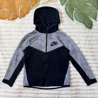(Category: ) located in . Submitted by true_kidsclothing (Listing ID 1469267774, Image 1). Description: .