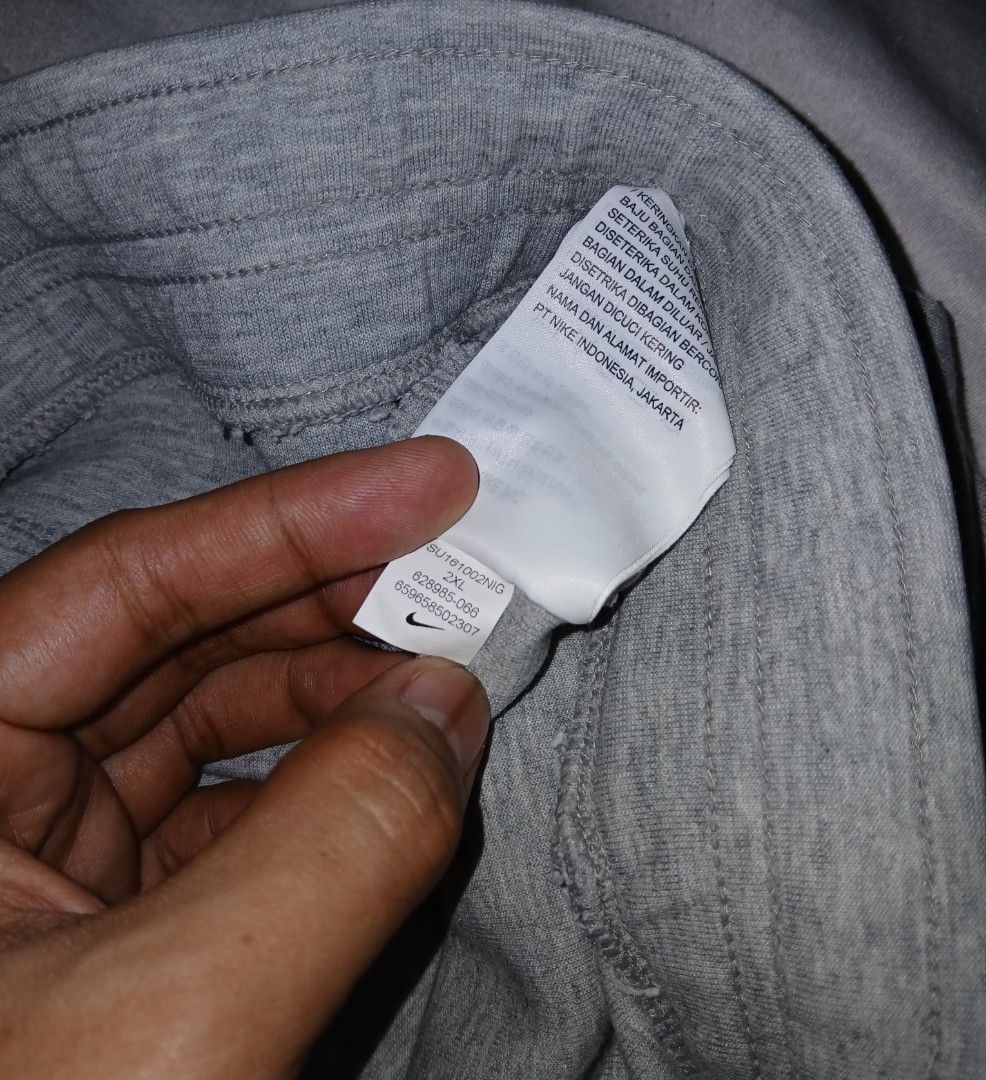 Nike Tech Fleece Shorts (XXL) (Category: Shorts) located in Quezon City. Submitted by jsnfp (Listing ID 1469341982, Image 2). Description: 36-42 9/10 condition P4 Quezon City.