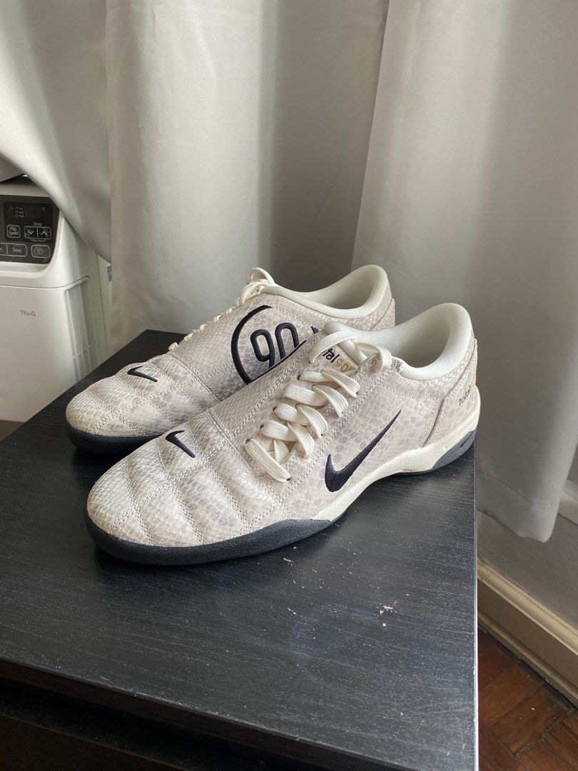 Nike Total 90 SE (Category: Sneakers) located in Manila. Submitted by klausdaimler (Listing ID 1469231869, Image 1). Description: Nike Total 90 SE retails for ₱7,595.