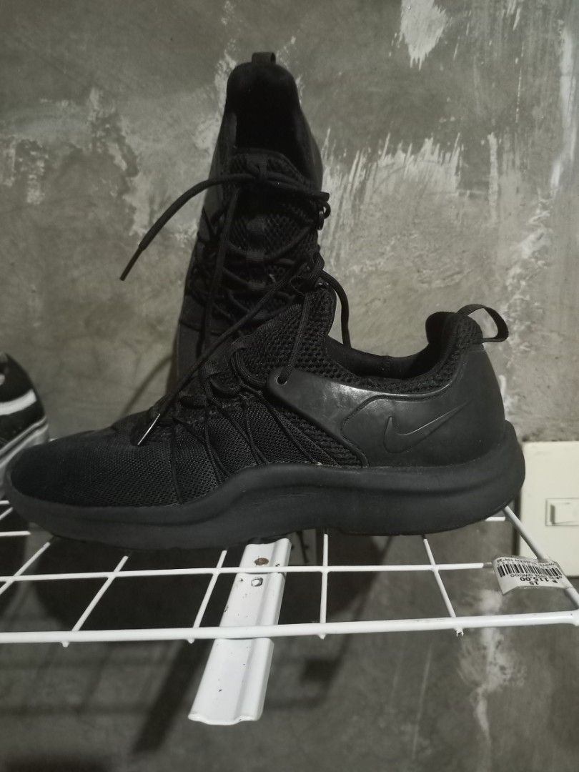 Nike Triple Black Running Shoes (Category: Sneakers) located in Mabalacat. Submitted by hasashoe (Listing ID 1469179974, Image 1). Description: - Brand/Model: Nike Running Shoes - Color: All Black - Size: US 8 - Material: Lightweight mesh upper with rubber soles and matching laces - Condition: Worn a few times, soles still have plenty of grip, clean overall - Best for: Workouts or casual everyday wear.