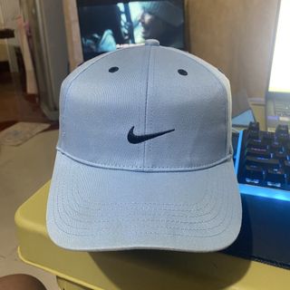 (Category: ) located in . Submitted by ejay.thrift.clothes (Listing ID 1469332529, Image 1). Description: .