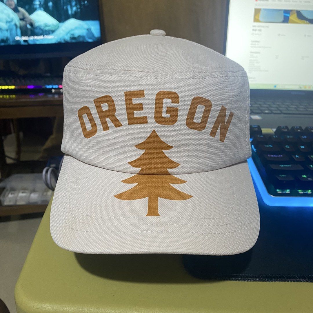 NIKE VINTAGE OREGON CAP (Category: Caps & Hats) located in Quezon. Submitted by ejay.thrift.clothes (Listing ID 1469335012, Image 1). Description: FREE SHIPPING FREE SIZE NO ISSUE COLOR RATE: 9.5/10 AS NEW CONDITION FRESHLY WASHED READY TO WEAR # 595.