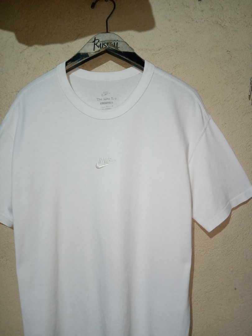 Nike White Embroidered Logo The Nike Tee (Category: Tshirts & Polo Shirts ) located in Manila. Submitted by tres0824 (Listing ID 1469277115, Image 2). Description: Nike Mid Swoosh Tee Cream/Off White color Size large 22 x 28 Excellent condition Issue nagfade print tag Laba na ready to wear 350 + Shipping fee Taguig location Dm to purchase📩📩 .