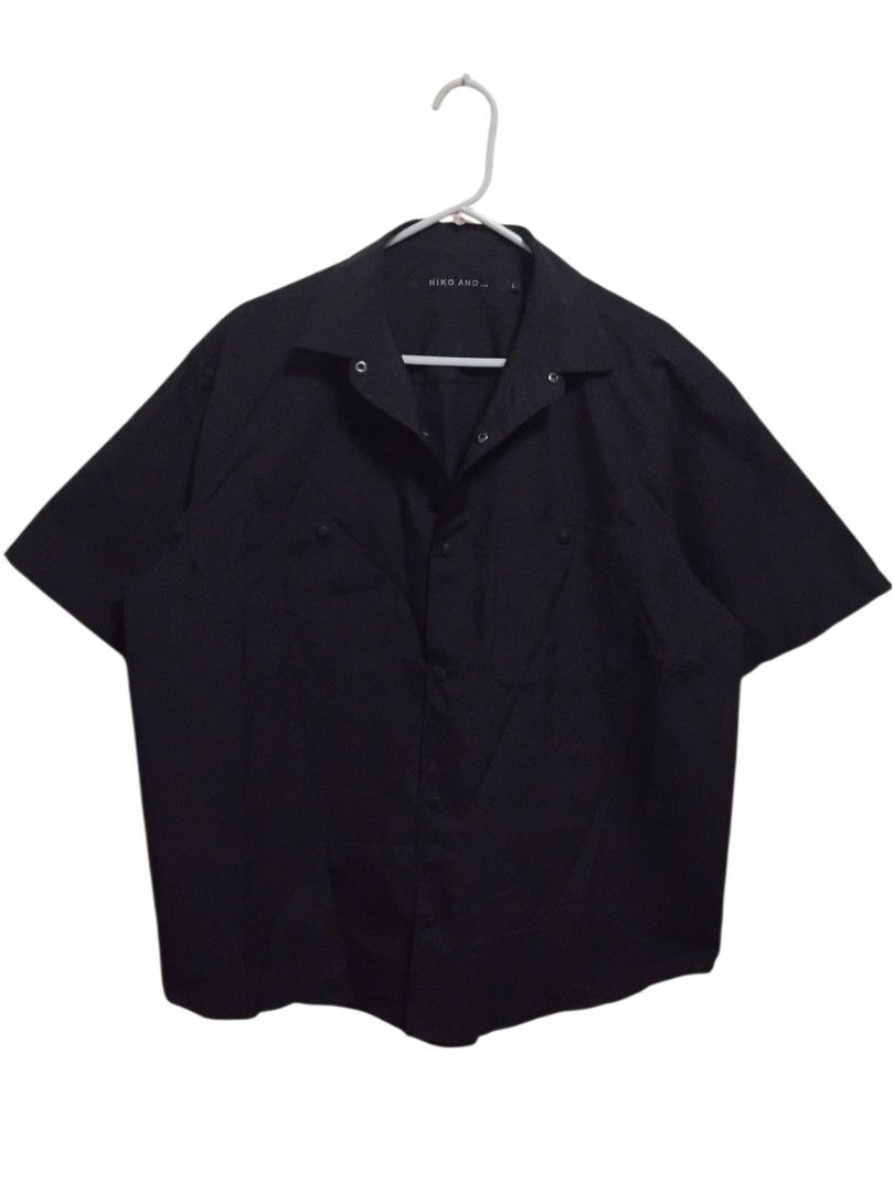 Niko and... Japan Release Dry Oversized Snap Button Work Shirt (Category: Tshirts & Polo Shirts ) located in Pasig City. Submitted by hustlexcurate (Listing ID 1469256241, Image 1). Description: Niko and... Japan Release Dry Oversized Snap Button Work Shirt Size LARGE on tag fits XL Dimensions: 25X31.