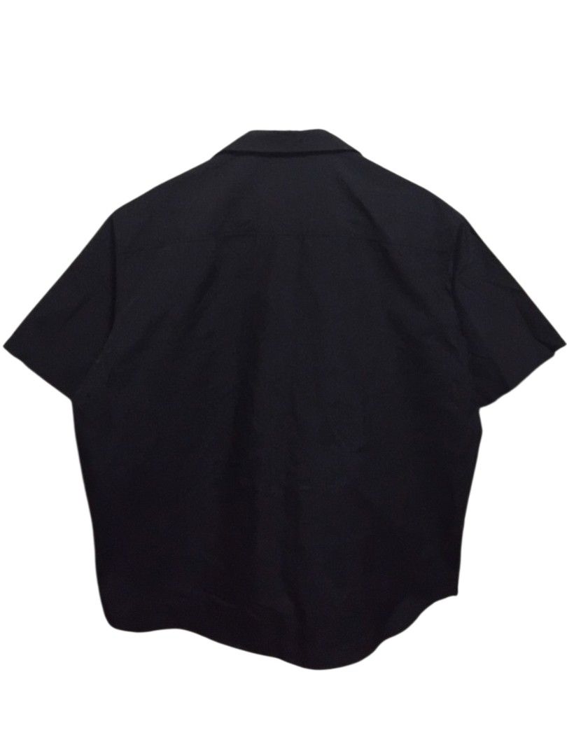 Niko and... Japan Release Dry Oversized Snap Button Work Shirt (Category: Tshirts & Polo Shirts ) located in Pasig City. Submitted by hustlexcurate (Listing ID 1469256241, Image 3). Description: Niko and... Japan Release Dry Oversized Snap Button Work Shirt Size LARGE on tag fits XL Dimensions: 25X31.