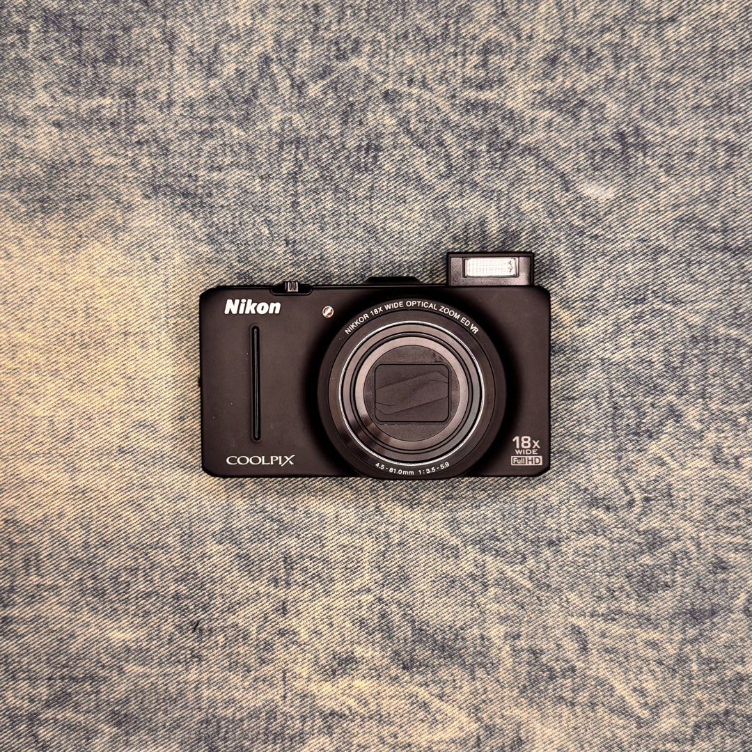 Nikon Coolpix S9300 (Category: Cameras) located in Adams. Submitted by jeysiiidelacruz (Listing ID 1469227733, Image 2). Description: Nikon Coolpix S9300 🖤 superb outputs!!! 14,999pesos only! plus shipping fee! FIXED PRICE! - 16 megapixels - BSI- CMOS sensor - 18x optical zoom, good for concerts - pop- up flash - lens VR - 1080p 30fps video resolution FULLY FUNCTIONAL!! ✨ - zoom, pop- up flash, all buttons working! 9/10 Body cosmetics! minimal s