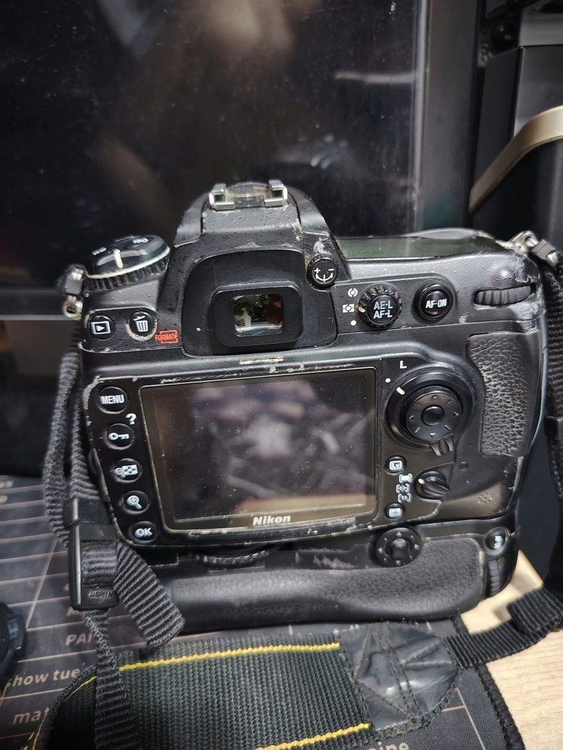 Nikon D300S + 3 lenses + MB-D10 bundle (Category: Cameras) located in Cavite. Submitted by yuateliaer (Listing ID 1469276928, Image 3). Description: Nikon D300S + 3 Lenses + MB-D10 Bundle Letting go of my Nikon D300S DSLR setup. Good for beginners, events, concerts, portraits, and general photography. 📷 NIKON D300S BODY • 12.3MP DX CMOS sensor • 51-point autofocus • Up to 7fps continuous shooting with MB-D10 • ISO 200-3200, expandable up to 6400