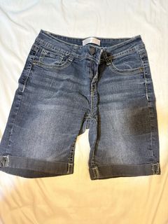 (Category: ) located in . Submitted by thriftwithgem (Listing ID 1469253859, Image 1). Description: .