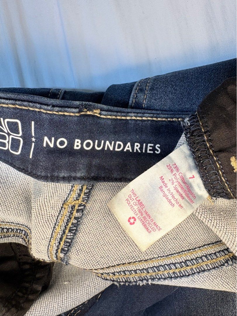 No Boundaries Distressed Jeans Size 7 (Category: Jeans) located in Manila. Submitted by thriftwithgem (Listing ID 1469253239, Image 2). Description: - Brand/Model: No Boundaries dark wash denim jeans - Size: 7 (Mid-rise fit) - Material: Comfortable stretch blend of cotton, polyester, and spandex - Details: Ripped knees on both legs and stylish raw frayed hems - Closure: Classic button and zip closure with belt loops.
