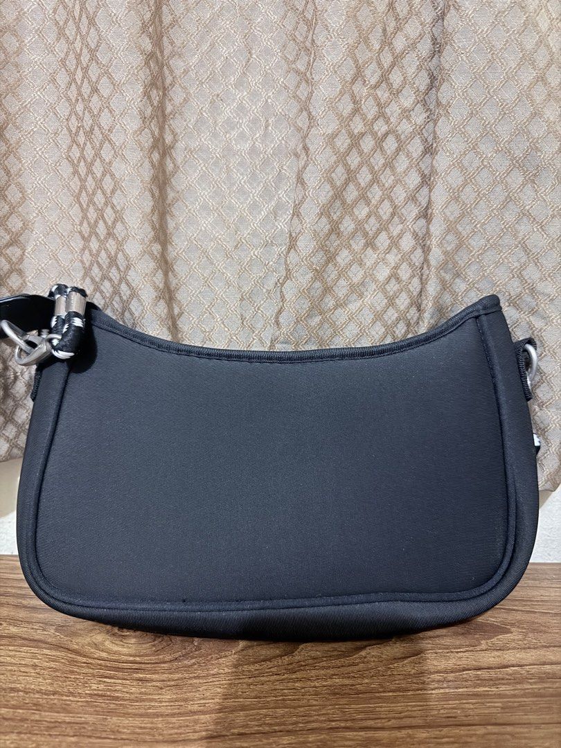 NuPrene Dahlia Handbag | Sling Bag (Category: Shoulder Bags) located in Quezon City. Submitted by ralphcee_ (Listing ID 1469339628, Image 3). Description: Nuprene Dahlia Bag | Like New ✨ Price: ₱750 | Negotiable for sure buyers • Condition: Like new • Well-maintained, no flaws • Comes with detachable NuPrene nylon strap • RFS: Decluttering Feel free to message me for more photos or if you have any questions! 🤍 📍 QC MOP: Maribank / Bank Transfer