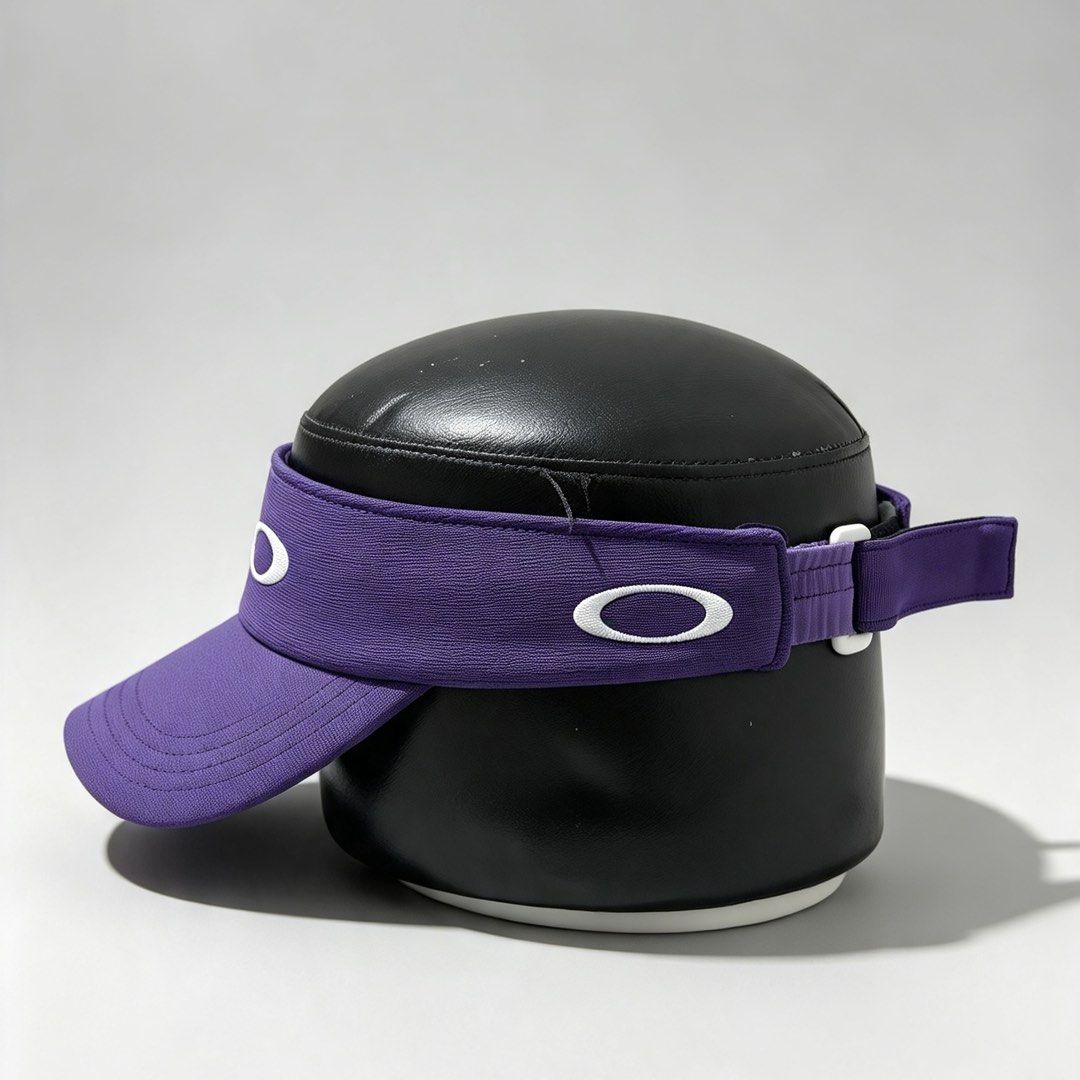 OAKLEY CAP (Category: Looking For) located in Manila. Submitted by galay.15 (Listing ID 1469339680, Image 2). Description: OAKLEY NO ISSSUE ALREADY WASH.