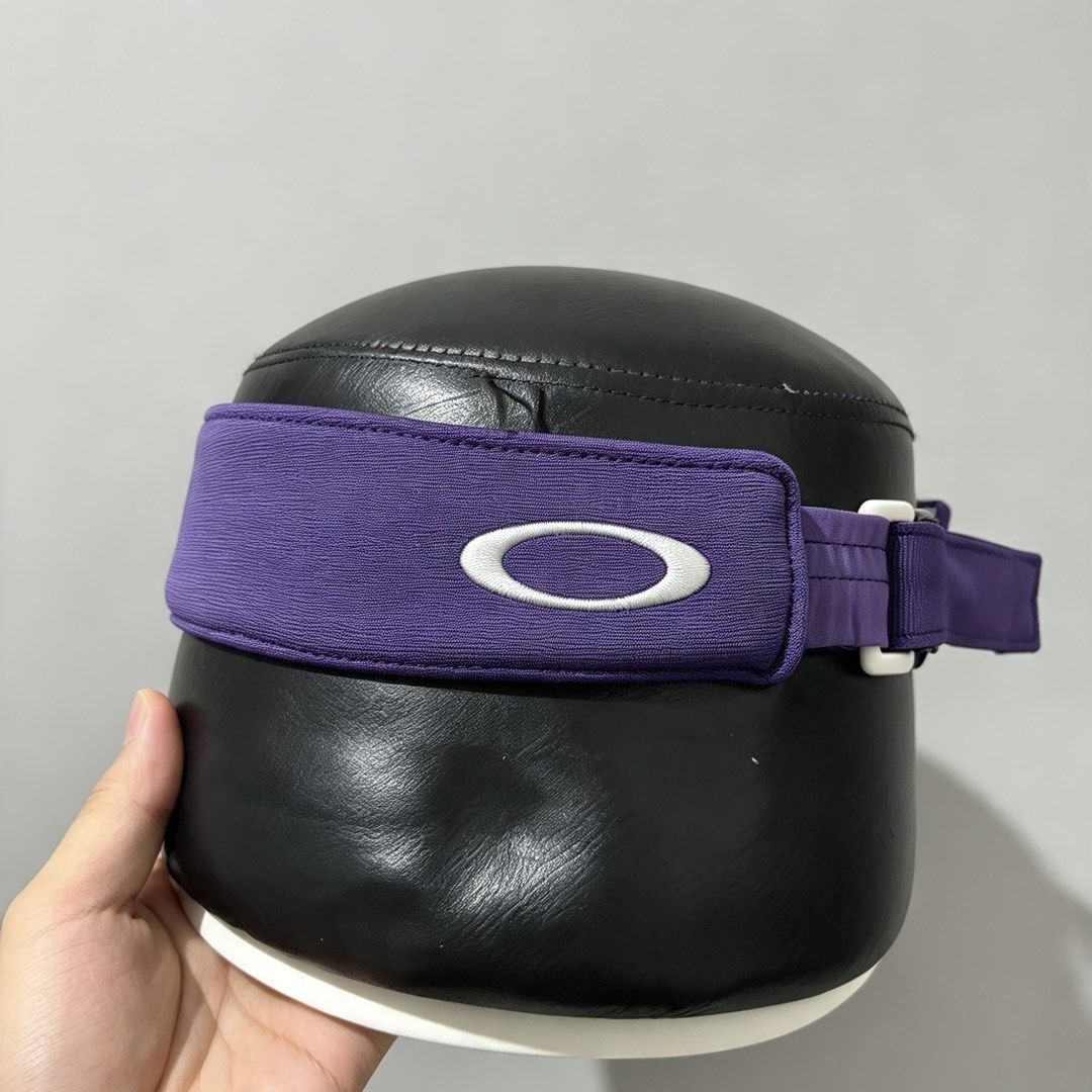 OAKLEY CAP (Category: Looking For) located in Manila. Submitted by galay.15 (Listing ID 1469339680, Image 3). Description: OAKLEY NO ISSSUE ALREADY WASH.