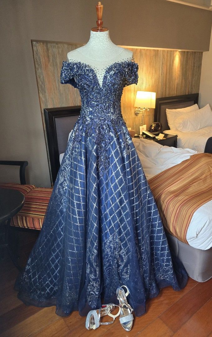 Off shoulder ball gown (Category: Evening dresses & gowns) located in Imus. Submitted by madz.21 (Listing ID 1469320544, Image 1). Description: very nice in actual with minimal flaws fits xs-semi large (adjustable back) #ballgown #midnightbluegown #bluegown #navybluegown #gown #offshoulderballgown.