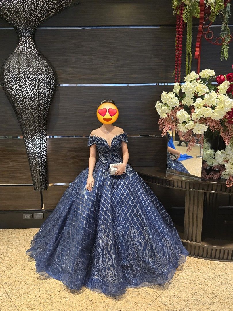 Off shoulder ball gown (Category: Evening dresses & gowns) located in Imus. Submitted by madz.21 (Listing ID 1469320544, Image 2). Description: very nice in actual with minimal flaws fits xs-semi large (adjustable back) #ballgown #midnightbluegown #bluegown #navybluegown #gown #offshoulderballgown.