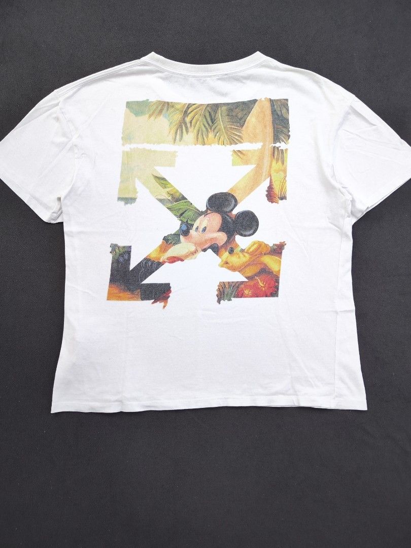 Off White X Disney Mickey S2020 Tee (Category: Luxury Apparel) located in Bulacan. Submitted by emilj23 (Listing ID 1469196287, Image 1). Description: Off White X Disney Mickey S2020 Tee Size M-L L 27 W 22.5 Condition 9/10 Color rate 9/10 Issue Minimal Stains.