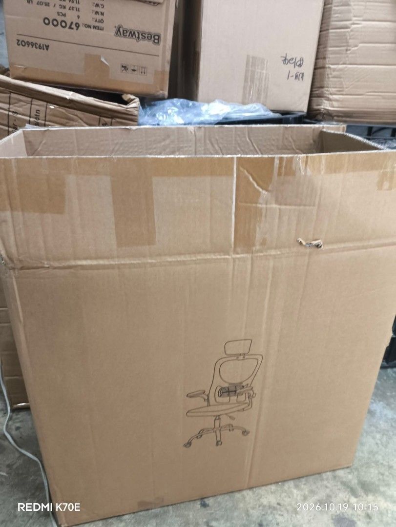 Office Chair Adjustable Height (Category: Office Furniture & Fixtures) located in Manila. Submitted by tindahanniatelizcehl (Listing ID 1469210942, Image 3). Description: .