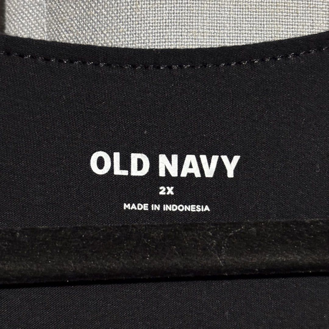 Old Navy Double-Lined Black V-Neck Bodysuit (Category: Others Tops) located in Tanjay. Submitted by febmarie (Listing ID 1469331472, Image 2). Description: .