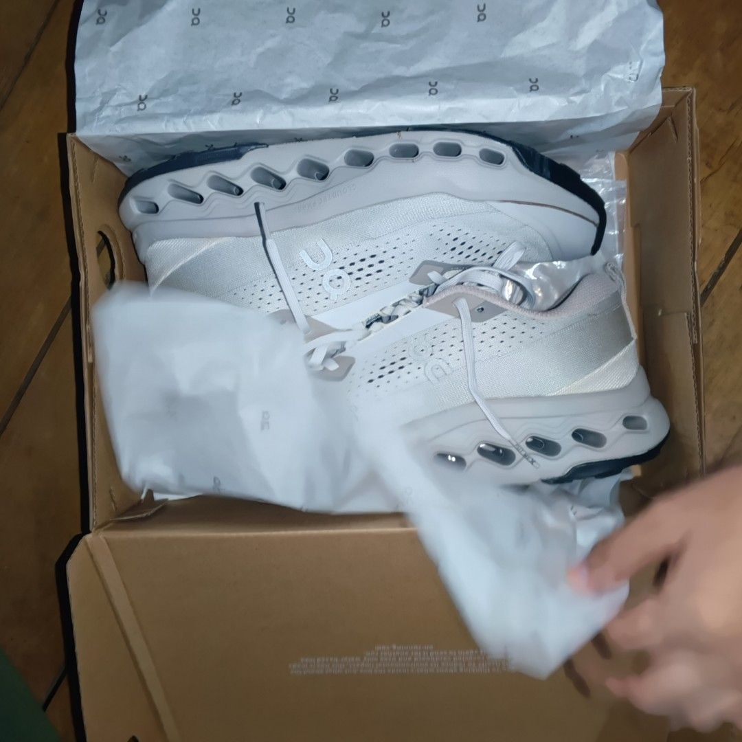 On Cloudsurfer 2 Trail US 7 EURO 40 (Category: Sneakers) located in Naga. Submitted by izaiah.criz (Listing ID 1469200339, Image 2). Description: used 3 times.