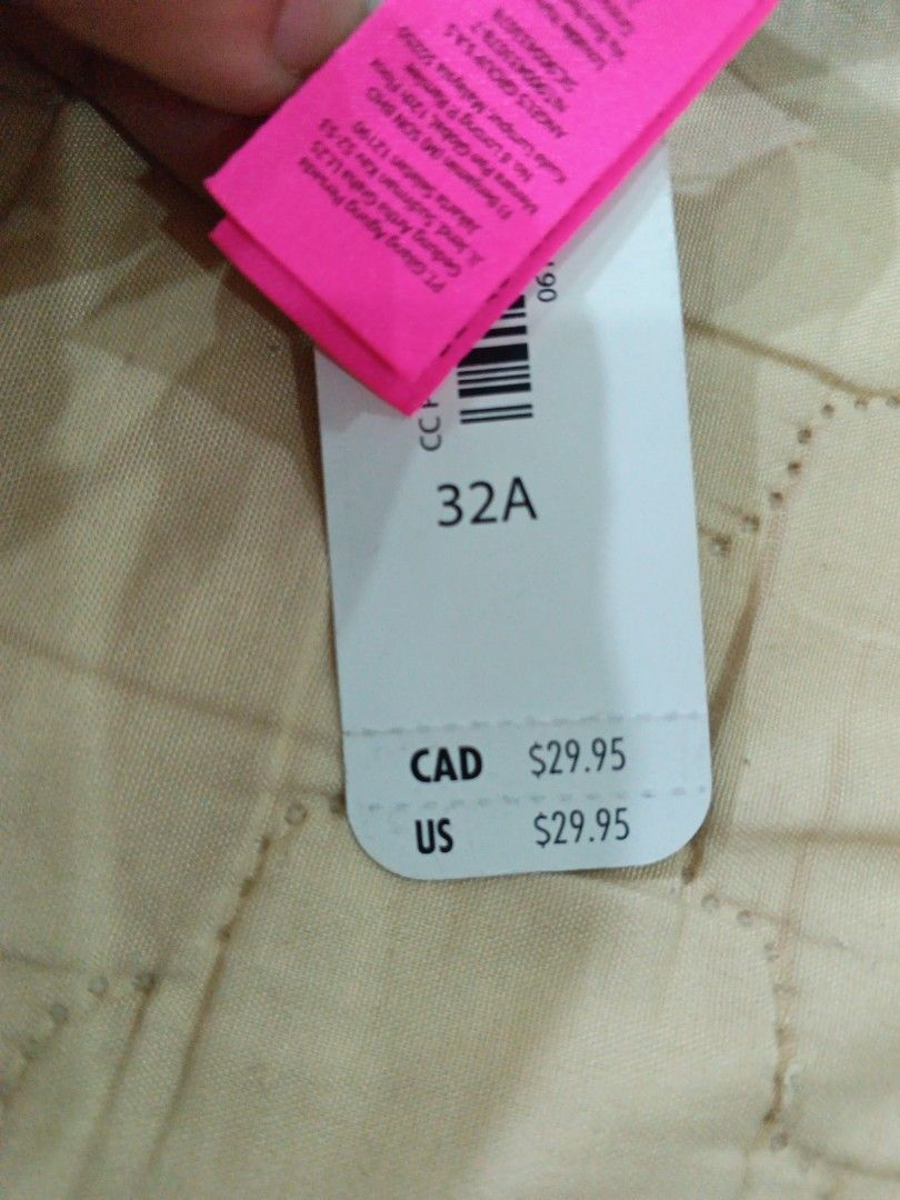 On hand Authentic La Senza Teal Logo Underwire Bra 32A (Category: Undergarments & Loungewear) located in Calasiao. Submitted by klowdeen (Listing ID 1469256291, Image 3). Description: IMPORTED FROM THE USA Brand: La Senza - Color: Teal - Type: Underwire bra with structured cups - Details: Wide elastic bottom band with bold white logo lettering - Straps: Adjustable shoulder straps - Material: Soft cotton blend - Condition: Great everyday supportiv