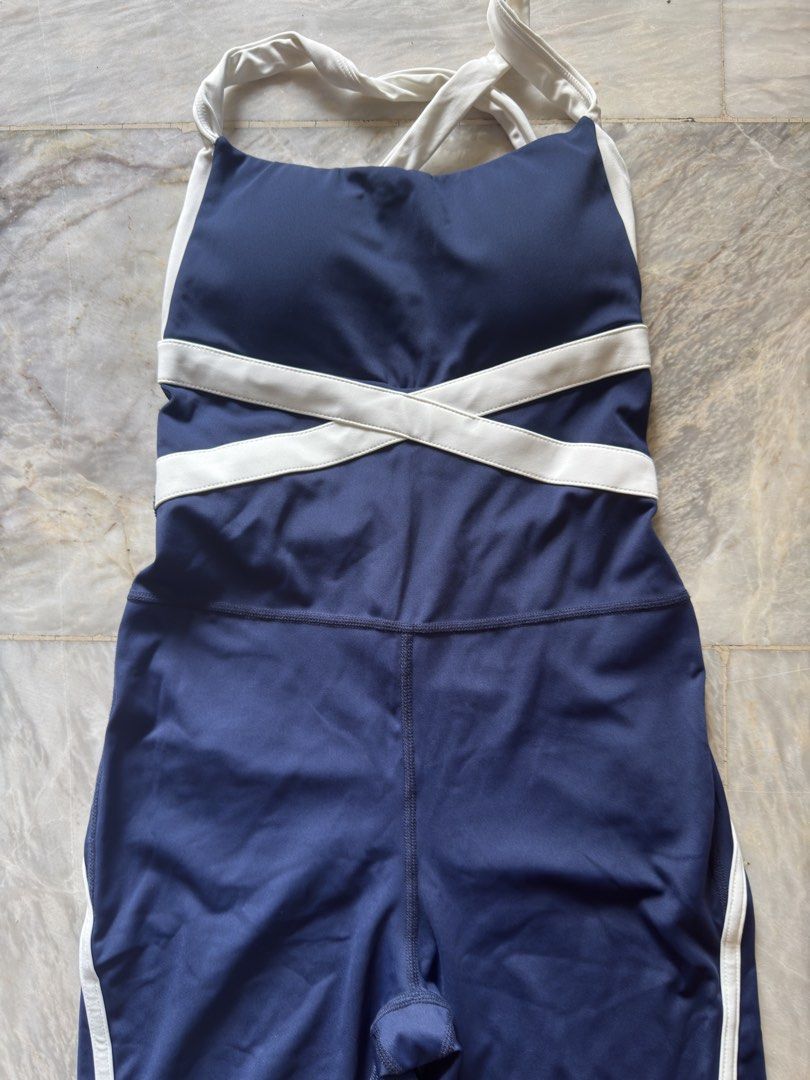 One Piece Activewear (Category: Activewear) located in Cainta. Submitted by veronicasdeclutter (Listing ID 1469173685, Image 2). Description: -worn once .