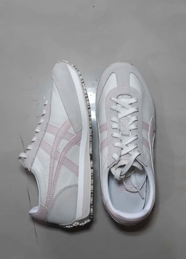 Onitsuka EDR 78 - rush sale (Category: Sneakers) located in Manila. Submitted by heryn_rivera (Listing ID 1469278713, Image 3). Description: - US unisex size 4 - open for negotiation - loc: Marilao Bulacan (pick-up only) - rfs: wrong size.