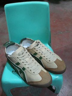 (Category: ) located in . Submitted by ljay.thriftedfinds (Listing ID 1469287931, Image 1). Description: .