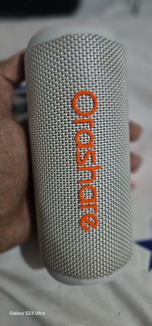 Orashare BS29 Bluetooth Speaker White (Category: Soundbars, Speakers & Amplifiers) located in Tarlac. Submitted by chiefnaticz2020 (Listing ID 1469267471, Image 3). Description: - Model: Orashare BS29 Portable Bluetooth Speaker (White) - Condition: Tested and working great, comes with original retail box - Wireless Version: V5.3 with TWS function for stereo pairing - Audio & Power: 10W power output for clear sound - Battery & Charging: 1200mAh Li