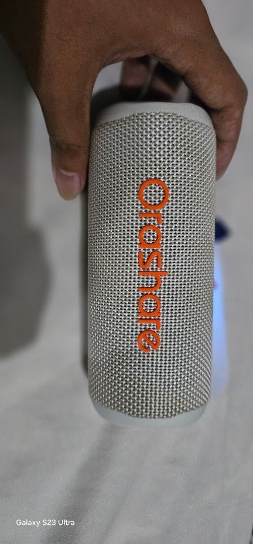 Orashare BS29 Bluetooth Speaker White (Category: Soundbars, Speakers & Amplifiers) located in Tarlac. Submitted by chiefnaticz2020 (Listing ID 1469267471, Image 1). Description: - Model: Orashare BS29 Portable Bluetooth Speaker (White) - Condition: Tested and working great, comes with original retail box - Wireless Version: V5.3 with TWS function for stereo pairing - Audio & Power: 10W power output for clear sound - Battery & Charging: 1200mAh Li