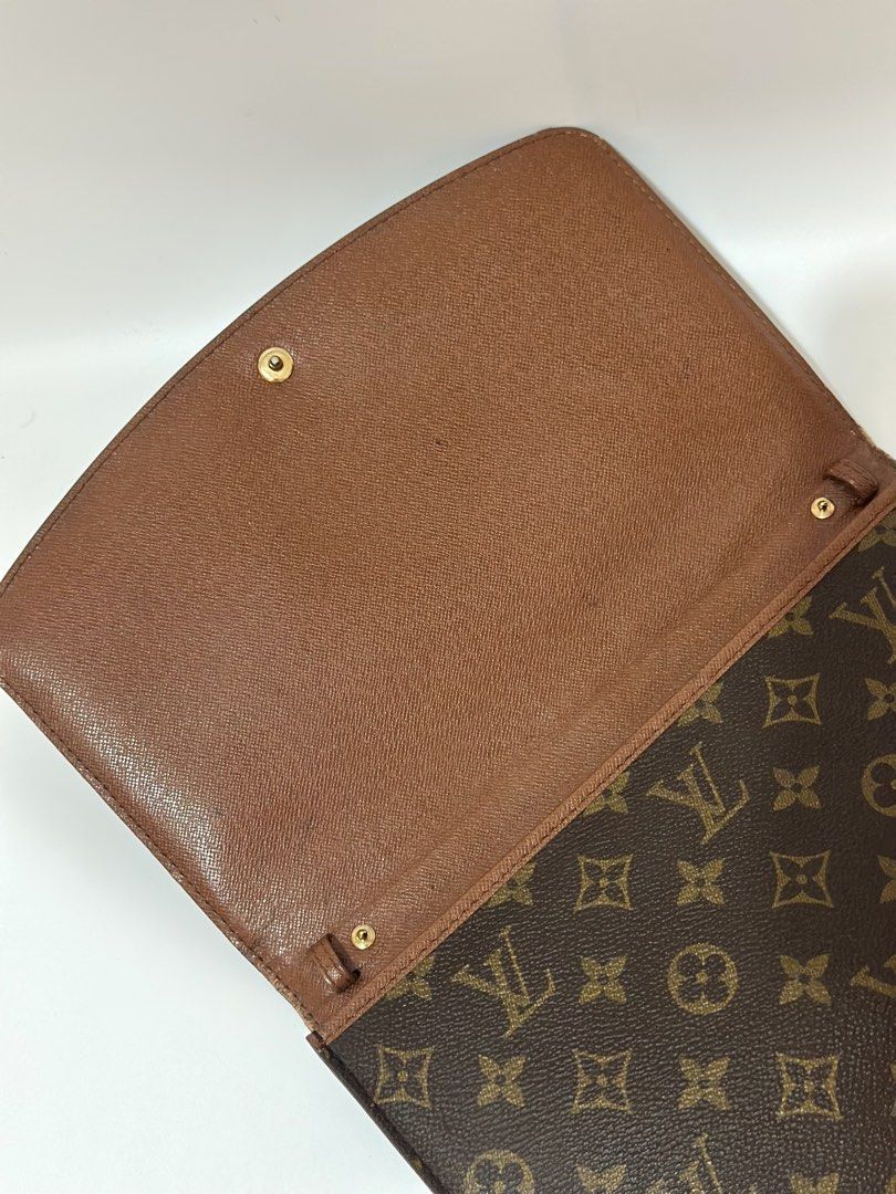 💯Original L•V Bordeaux Monogram (Category: Luxury Bags & Wallets) located in Cebu City. Submitted by jam_bagelyas (Listing ID 1469316701, Image 3). Description: with provided chain sling strap.