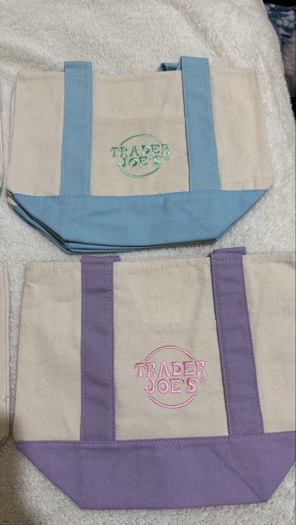 Original Trader Joe (Category: Tote Bags) located in Urdaneta. Submitted by fabbylousitemsbykt (Listing ID 1469266471, Image 2). Description: .