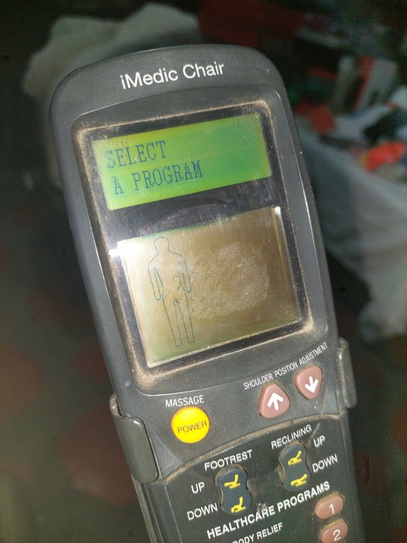 OSIM iMedic, Electric Massage Chair (Category: Massage Devices) located in Quezon City. Submitted by donjie (Listing ID 1469296084, Image 3). Description: OSIM iMedic OS757IV-2 Electric Massage Chair Full body massage capabilities Reclining Back Negotiable Price.