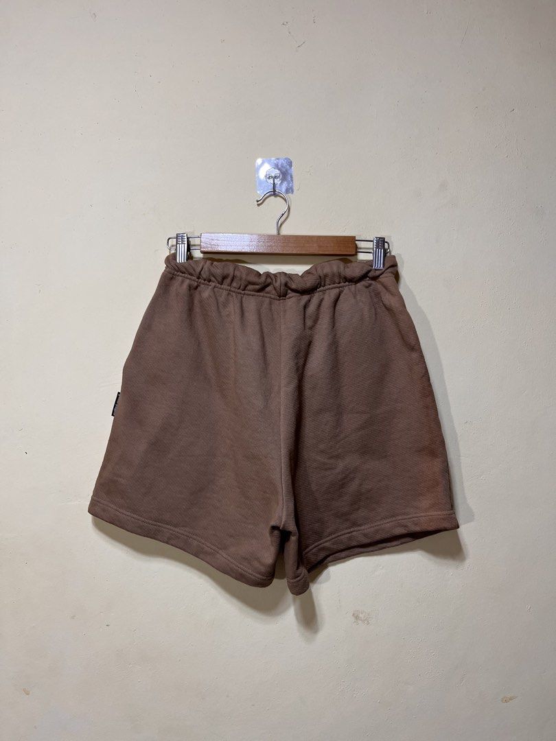Palm Angels Teddy Bear Shorts (Category: Shorts) located in Naga. Submitted by davinci_25 (Listing ID 1469165419, Image 3). Description: dimes: 28-34 width x 18 length issue: none condition: like new condition (9.9/10) color rate: 9.9/10.