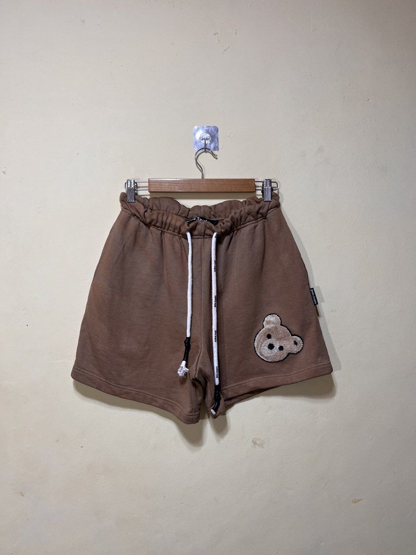 Palm Angels Teddy Bear Shorts (Category: Shorts) located in Naga. Submitted by davinci_25 (Listing ID 1469165419, Image 1). Description: dimes: 28-34 width x 18 length issue: none condition: like new condition (9.9/10) color rate: 9.9/10.