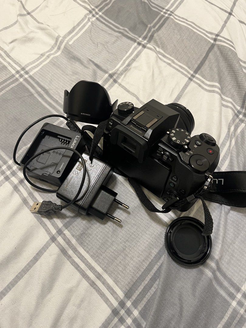 Panasonic Lumix Camera (Category: Cameras) located in Manila. Submitted by syei_ (Listing ID 1469245215, Image 3). Description: 📸 Panasonic Lumix DMC-G7K Selling my Panasonic Lumix DMC-G7K! Perfect for beginners, content creators, vloggers, or photography enthusiasts looking for a great camera for photos and videos. Condition: * Good as new, barely used Inclusions: * Lumix Lens (14-42mm) * Lens Hood * Battery * Original Battery Charger * Charger