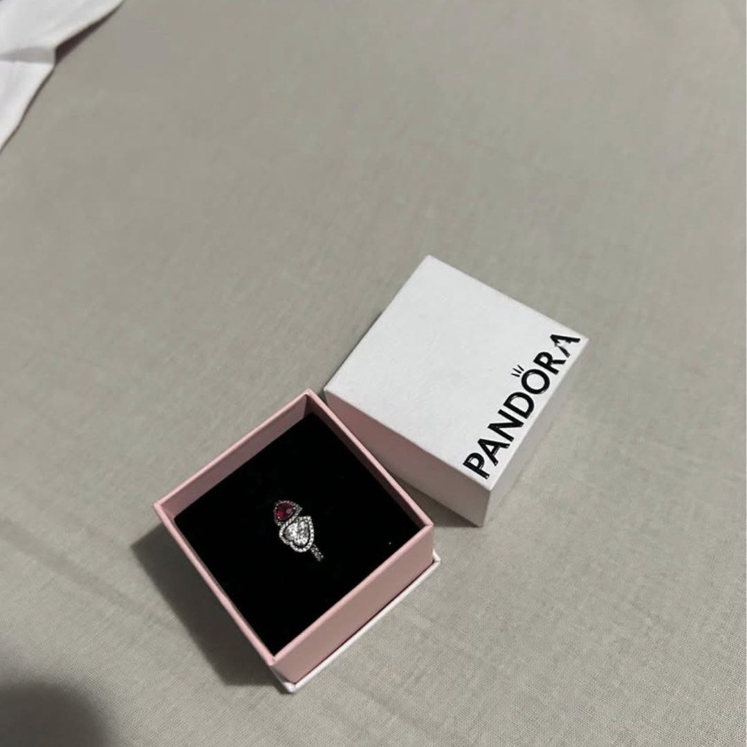Pandora Halo Ring (Complete Inclusions) (Category: Rings) located in Manila. Submitted by minalovely (Listing ID 1469180797, Image 2). Description: Original Price: 6,950 Price now: 2,8-3k Size: 48 Need for cleaning (free in pandora) With paper bag and box (complete inclusions).