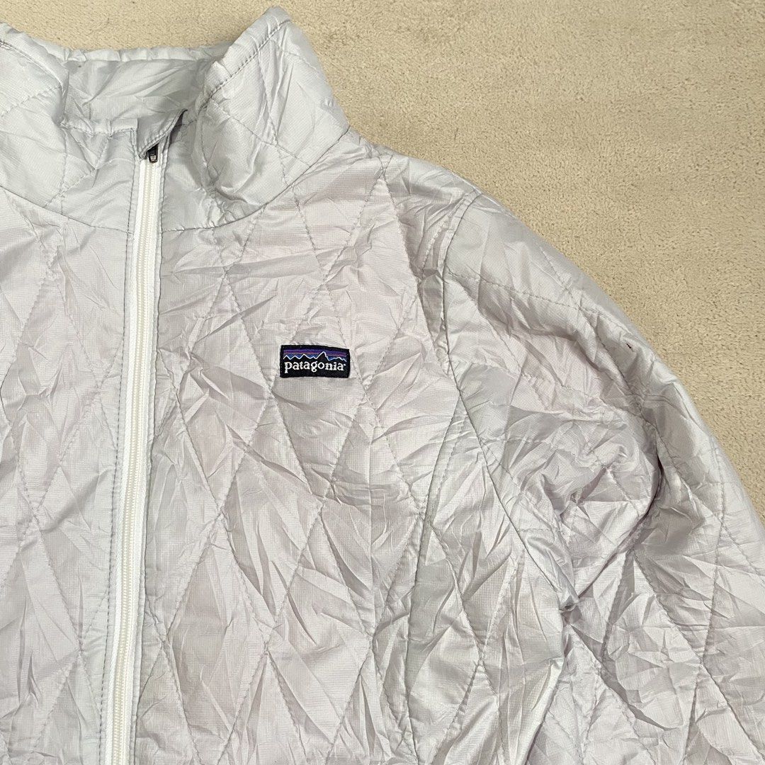 Patagonia Nano PuffJacket (Category: Coats, Jackets and Outerwear) located in Polomolok. Submitted by larnel27 (Listing ID 1469263245, Image 2). Description: - Youth xl | Small to medium womens - Dimension: 18x24 - Color rate 9/10 - Umaangat lang kunti yung ribbings. check last photo.