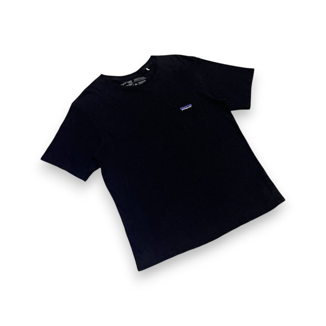 PATAGONIA POCKET TEE (Category: Tshirts & Polo Shirts ) located in Quezon. Submitted by ejay.thrift.clothes (Listing ID 1469361736, Image 2). Description: FREE SHIPPING SMALL 19 X 26.5 NO ISSUE COLOR RATE" 9.5/10 EXCELLENT CONDITION FRESHLY WASHED READY TO WEAR # 154 PS: ITEM IS NOT BLACK ITS DARK ASH GRAY.