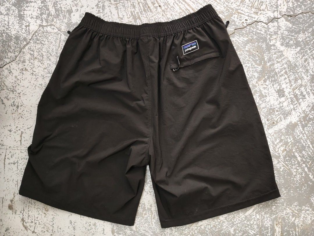Patagonia woven short (Category: Shorts) located in Cabadbaran. Submitted by jem1124 (Listing ID 1469213822, Image 2). Description: 33-36 waistline 22 length excellent condition No issue.